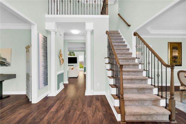 136 Helmswood Circle SW, Marietta, GA 30064
