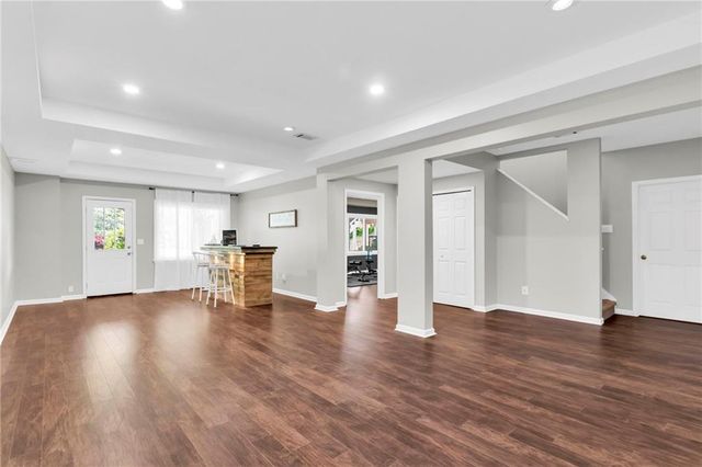 136 Helmswood Circle SW, Marietta, GA 30064