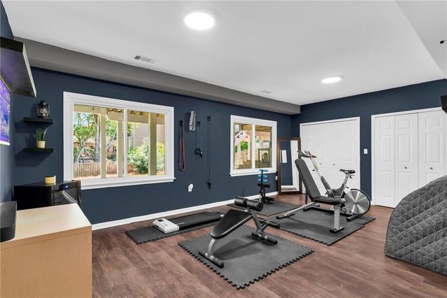 136 Helmswood Circle SW, Marietta, GA 30064