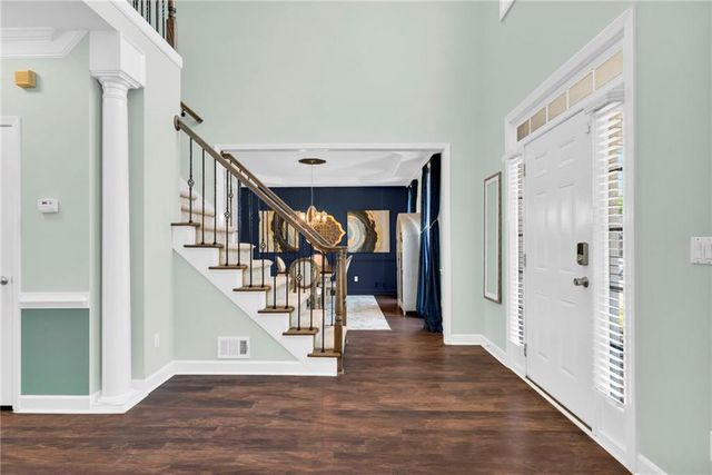 136 Helmswood Circle SW, Marietta, GA 30064
