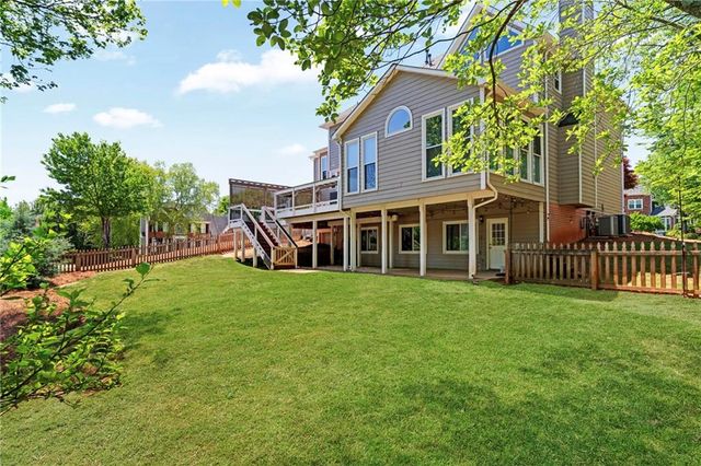136 Helmswood Circle SW, Marietta, GA 30064