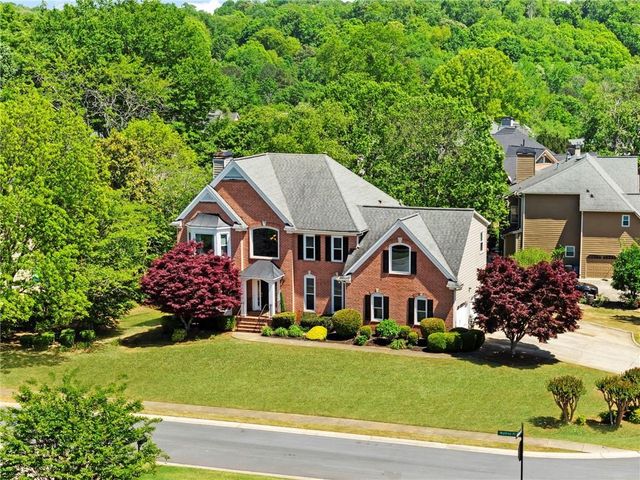136 Helmswood Circle SW, Marietta, GA 30064