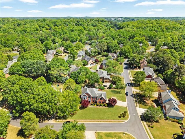 136 Helmswood Circle SW, Marietta, GA 30064
