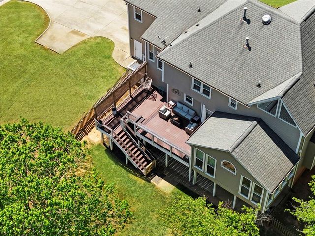 136 Helmswood Circle SW, Marietta, GA 30064