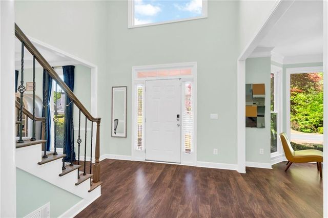 136 Helmswood Circle SW, Marietta, GA 30064