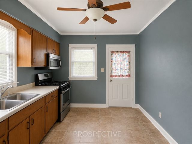 1122 Ohio Ave, Midland Boro, PA 15059