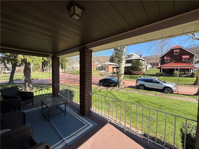 1122 Ohio Ave, Midland Boro, PA 15059