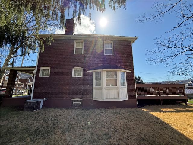 1122 Ohio Ave, Midland Boro, PA 15059