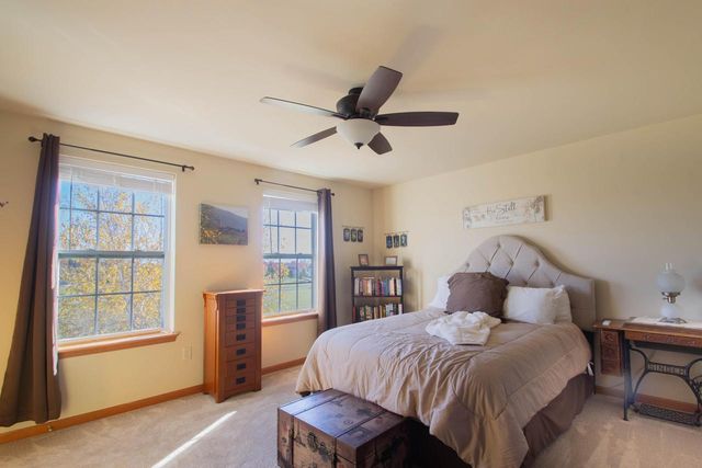 602 Hunter Oaks BOULEVARD, Watertown, WI 53094