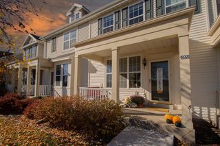 602 Hunter Oaks BOULEVARD, Watertown, WI 53094