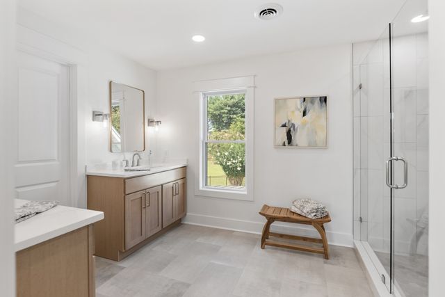 1210 Windsor Dr, Gallatin, TN 37066