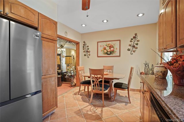 6161 79th Street, Middle Village, NY 11379