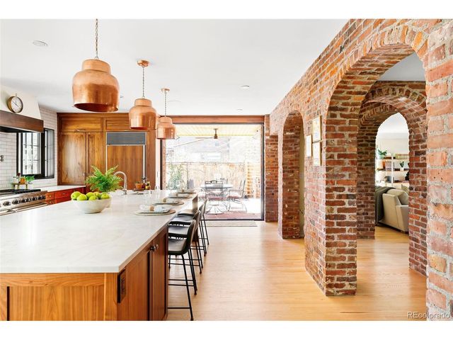 370 Ivy St, Denver, CO 80220