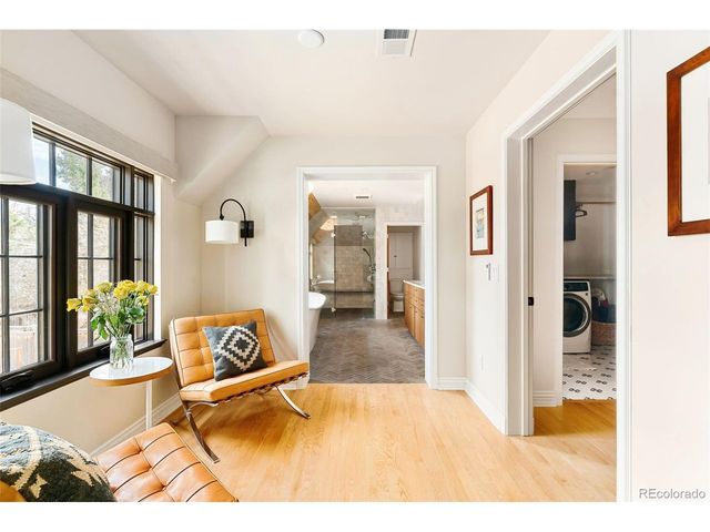 370 Ivy St, Denver, CO 80220