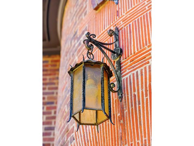 370 Ivy St, Denver, CO 80220