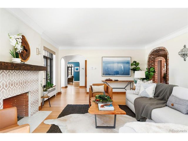 370 Ivy St, Denver, CO 80220