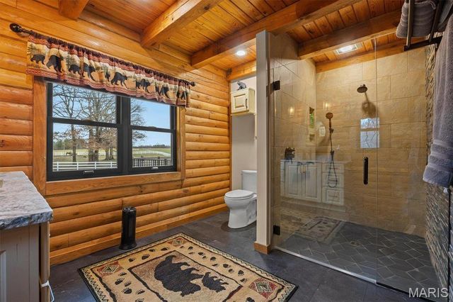 7467 Walshville Trail, Hillsboro, IL 62049