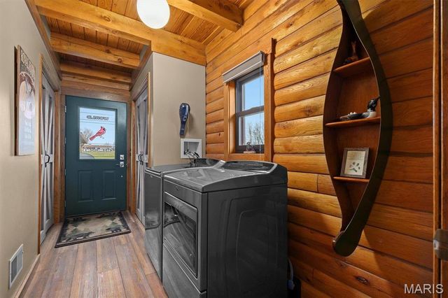 7467 Walshville Trail, Hillsboro, IL 62049