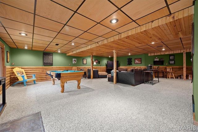 7467 Walshville Trail, Hillsboro, IL 62049