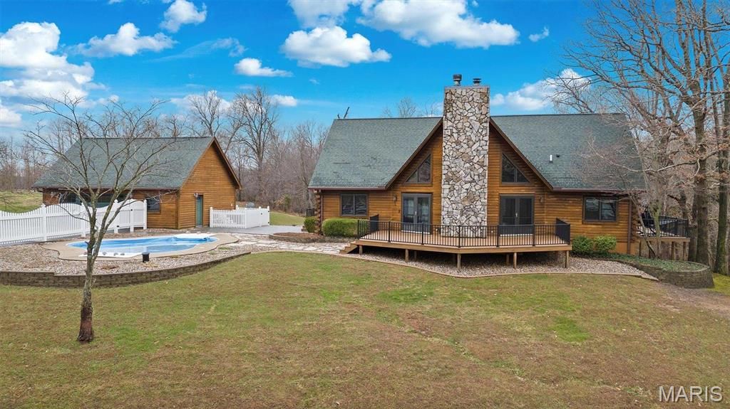 7467 Walshville Trail, Hillsboro, IL 62049