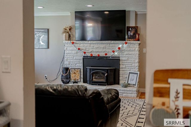 609 1st W, Ririe, ID 83443