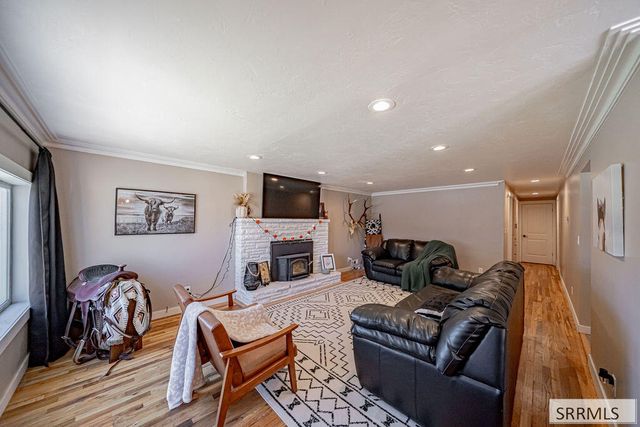 609 1st W, Ririe, ID 83443