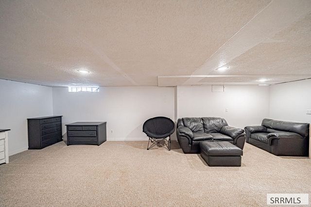 609 1st W, Ririe, ID 83443