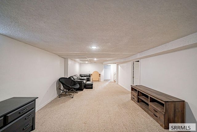 609 1st W, Ririe, ID 83443