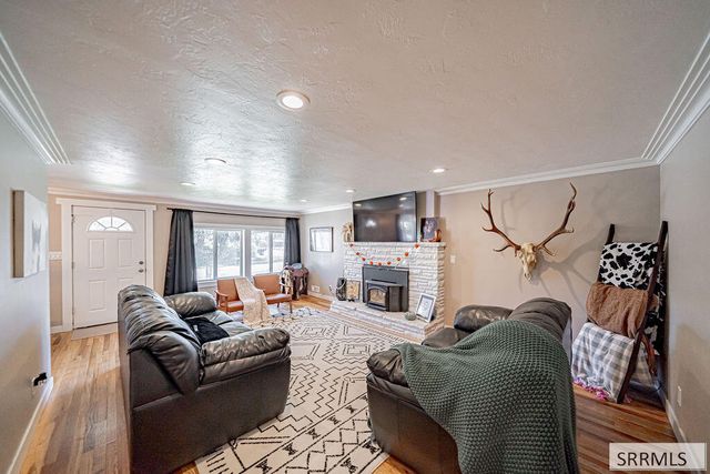 609 1st W, Ririe, ID 83443