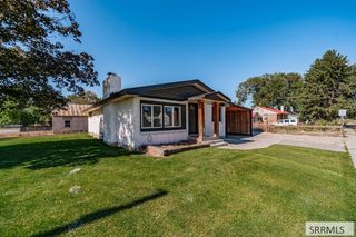 609 1st W, Ririe, ID 83443