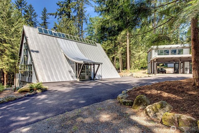 26222 SE 152nd St, Issaquah, WA 98027