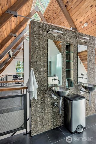 26222 SE 152nd St, Issaquah, WA 98027