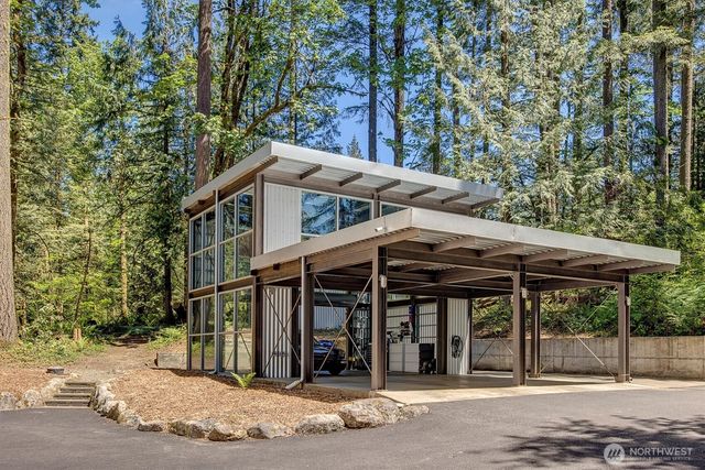 26222 SE 152nd St, Issaquah, WA 98027