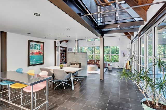 26222 SE 152nd St, Issaquah, WA 98027