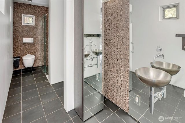 26222 SE 152nd St, Issaquah, WA 98027