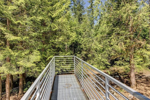 26222 SE 152nd St, Issaquah, WA 98027