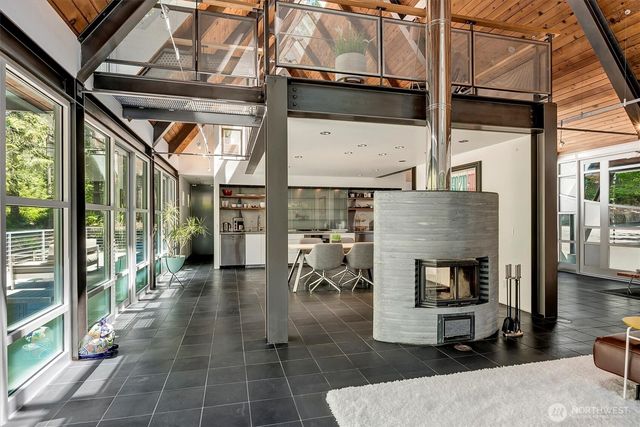 26222 SE 152nd St, Issaquah, WA 98027