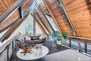 26222 SE 152nd St, Issaquah, WA 98027