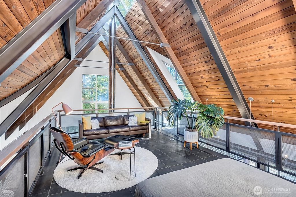 26222 SE 152nd St, Issaquah, WA 98027