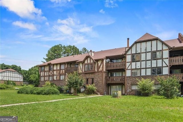 124 Camelot Drive, Atlanta, GA 30349