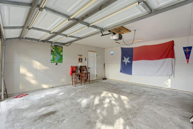 2705 Cory LN, Spicewood, TX 78669