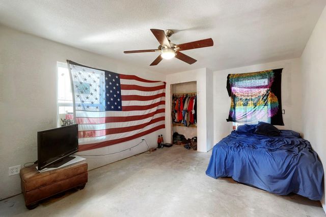 2705 Cory LN, Spicewood, TX 78669