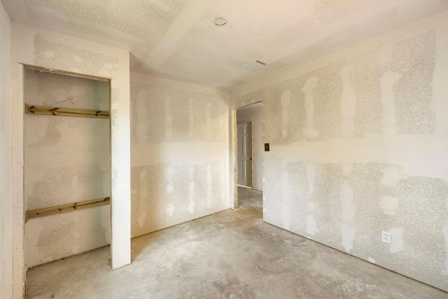 2705 Cory LN, Spicewood, TX 78669