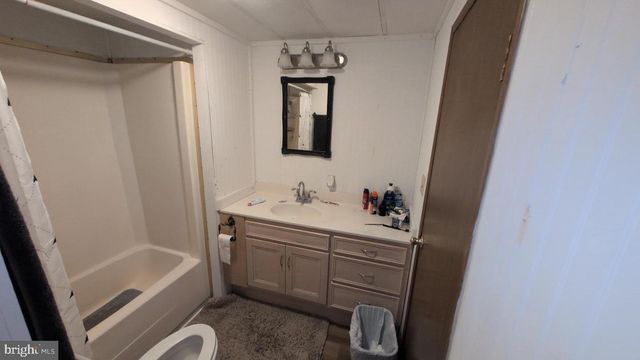 300-300C HORSESHOE TRAIL RD, Denver, PA 17517