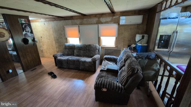 300-300C HORSESHOE TRAIL RD, Denver, PA 17517