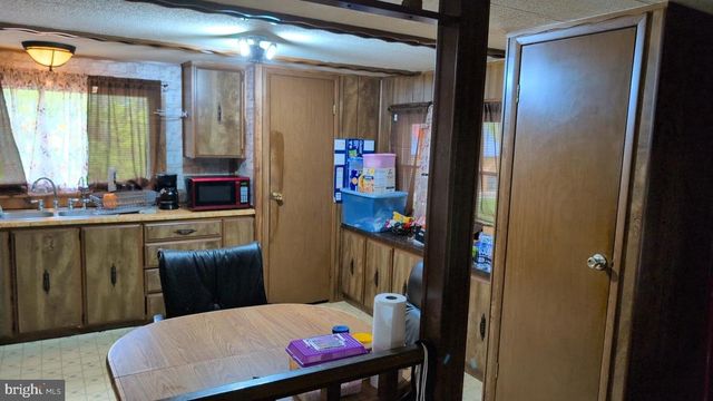 300-300C HORSESHOE TRAIL RD, Denver, PA 17517
