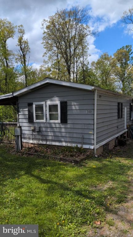 300-300C HORSESHOE TRAIL RD, Denver, PA 17517
