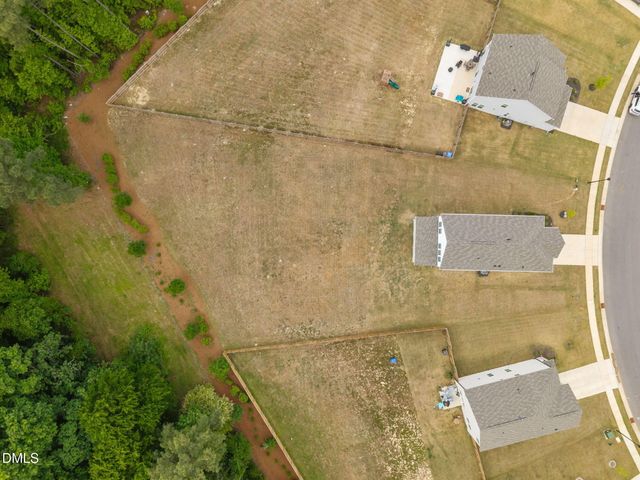 337 Winding Creek Drive, Lillington, NC 27546