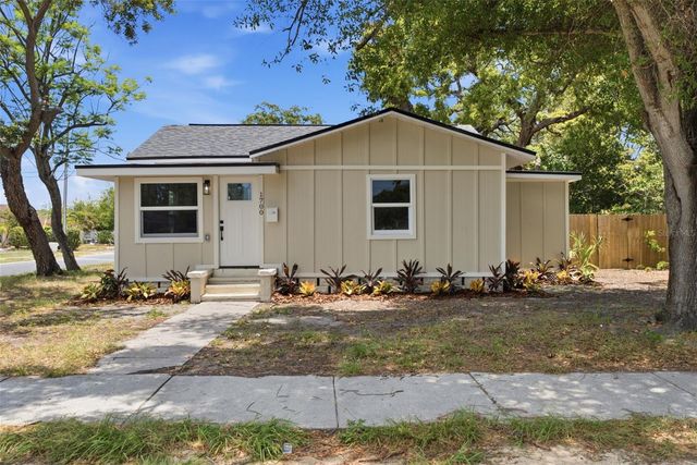 1700 SCRANTON STREET S, St Petersburg, FL 33711