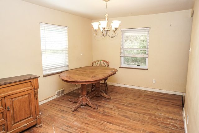 434 Mary St, Jeannette, PA 15644